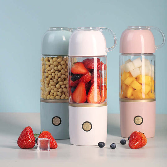 Portable fruit juice cup for charging fruit juices